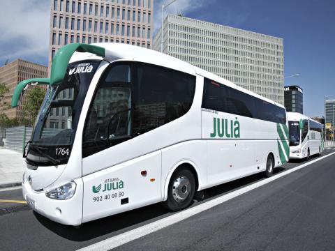 Bus con aire acondicionado de Julià Travel