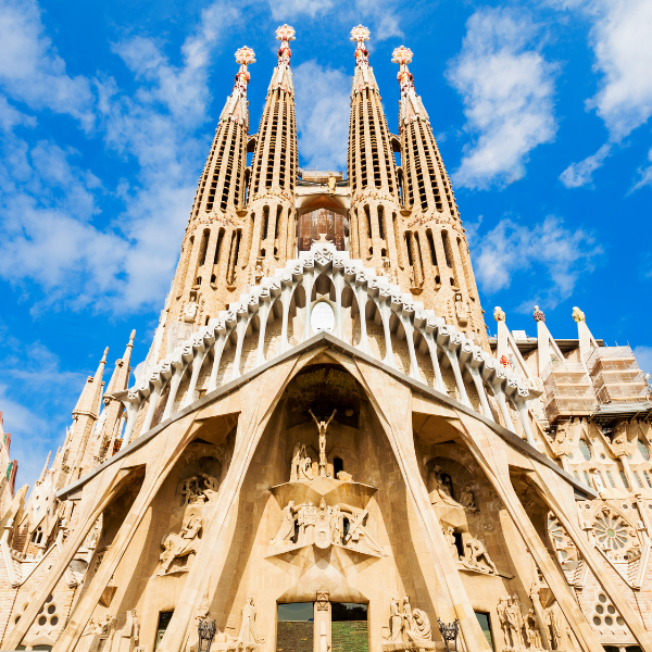 Sagrada Familia Guided Visit: Fast Track