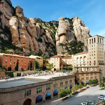 Guided Tour to Montserrat (Afternoon Experience)