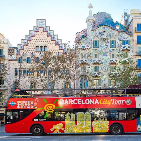 Hop on Hop off Barcelona Bus Tour – 24/48h Ticket