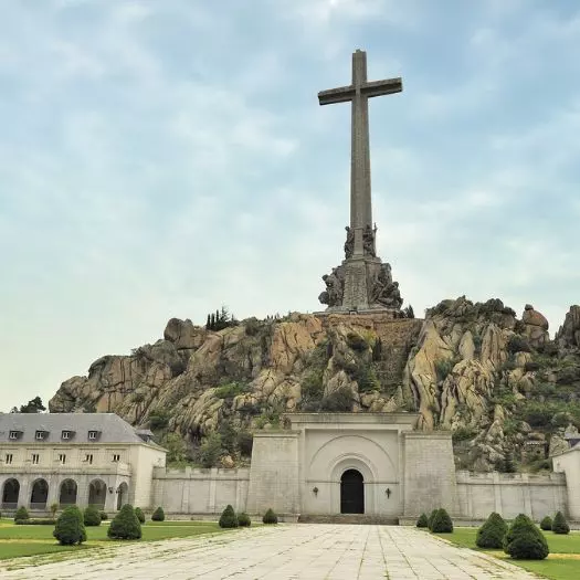 Day trip to El Escorial, Valley of the Fallen and Toledo from Madrid